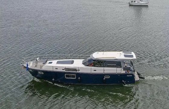 Nautica 1300 Royal