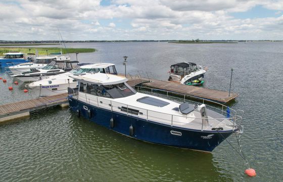 Nautica 1300 Royal