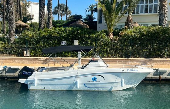 Pacific Craft 750 Open Handfort 3