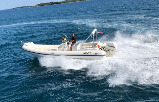 Nuova Jolly 24 Elegance Black Fin