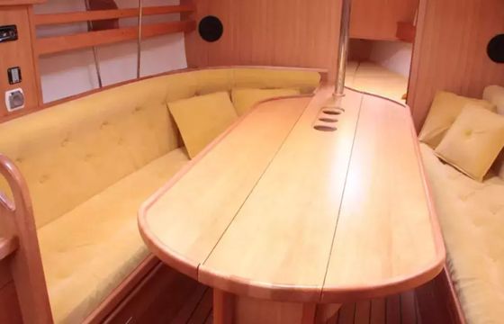 Northman Maxus 33 Atena