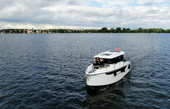 Nikhen Aquasun 34 Sedan Butterfly