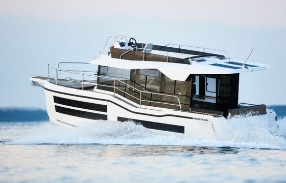 Northman 1050 Trawler Elegant Freedom