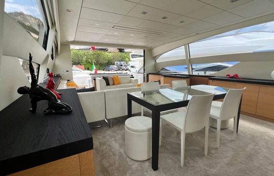 Pershing 80 Thyke 2