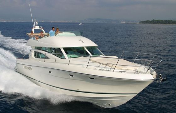Prestige 46 Cobalt Blu