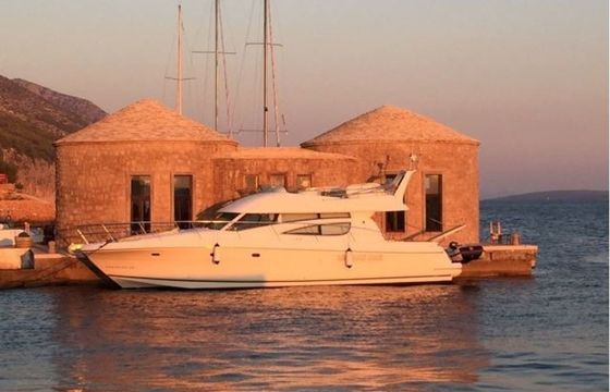 Prestige 46 Cobalt Blu