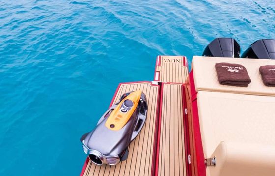 Nuva Yachts M11 Red  Storm