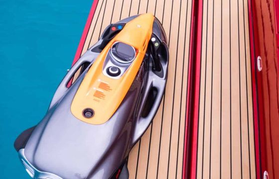 Nuva Yachts M11 Red  Storm