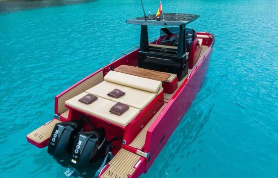 Nuva Yachts M11 Red  Storm