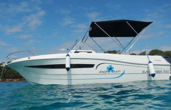 Pacific Craft 700 STITCH