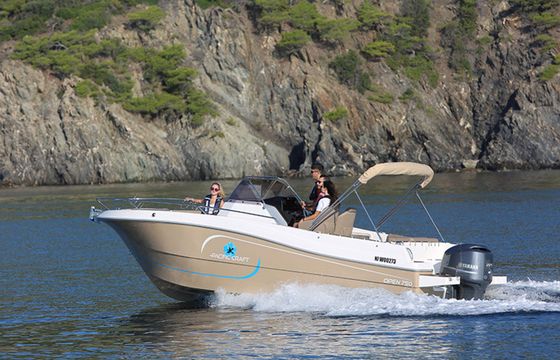 Pacific Craft 750 22