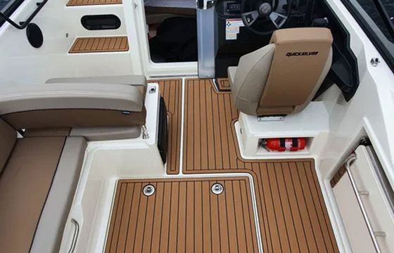 Quicksilver 675 Simon