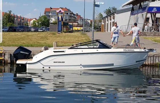 Quicksilver 675 Simon