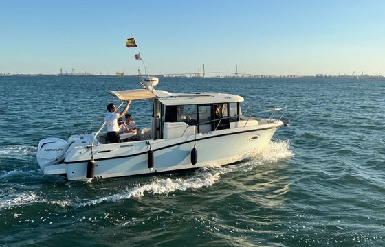 Quicksilver Captur 755 Pilothouse Papua