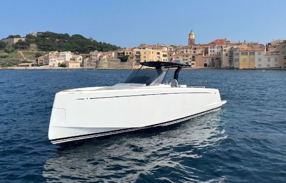 Pardo 38 Blue Moon