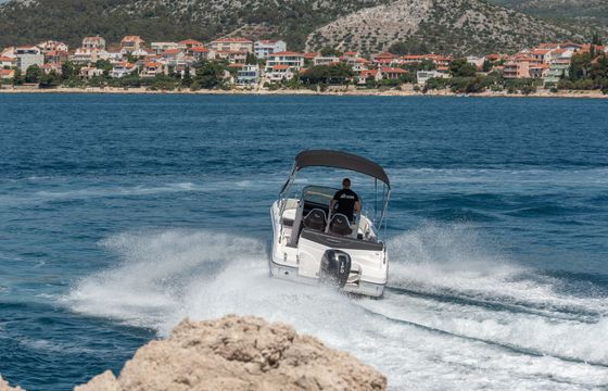 Ranieri Voyager 21S 17