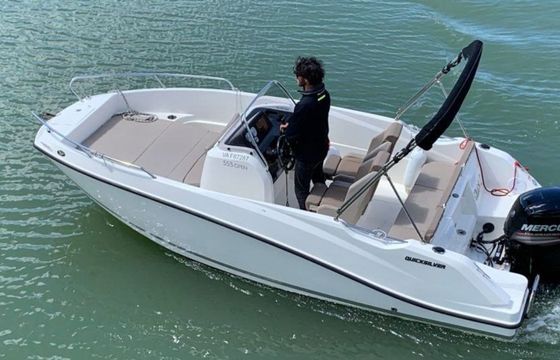 Quicksilver 555 Open Quick 2