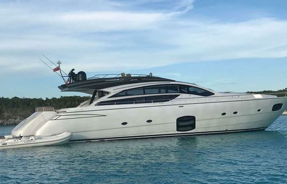 Pershing 82 Milagros
