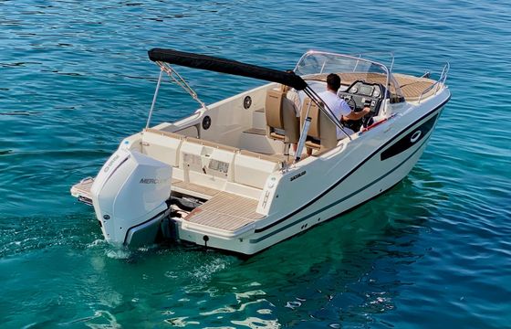 Quicksilver 755 Sun Deck Sanja