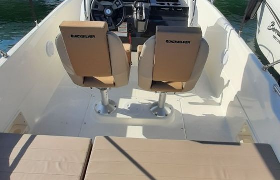 Quicksilver Activ 605 Open 18