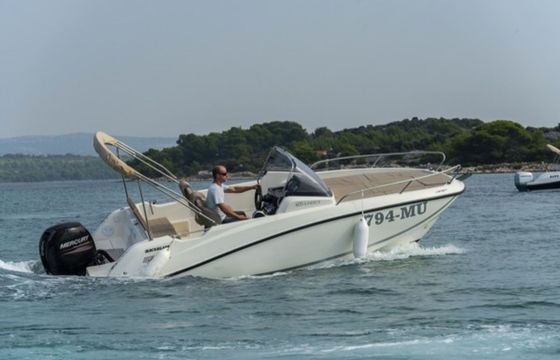 Quicksilver Activ 605 Sundeck 18