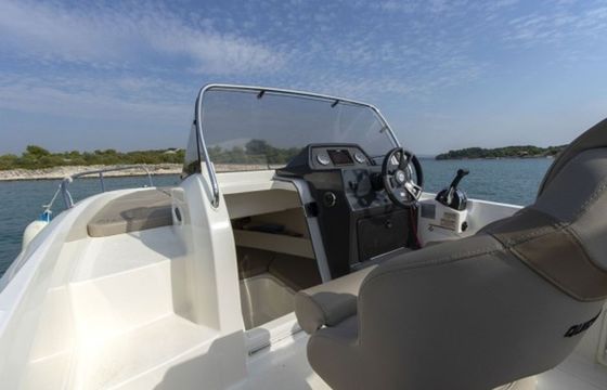 Quicksilver Activ 605 Sundeck 18