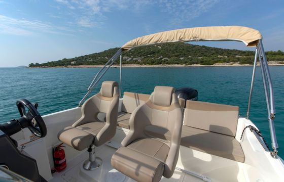 Quicksilver Activ 605 Sundeck 18