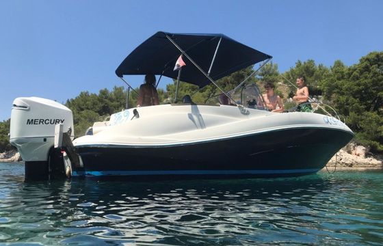 Quicksilver 635 Commander
