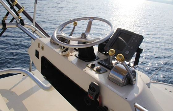 Pursuit Offshore 3000 Mystic