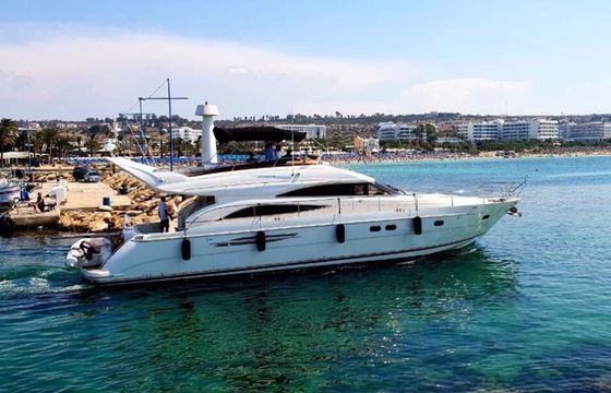 Princess 61 Fly Mona
