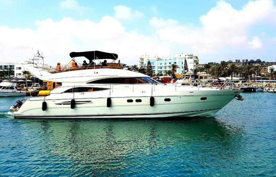 Princess 61 Fly Mona
