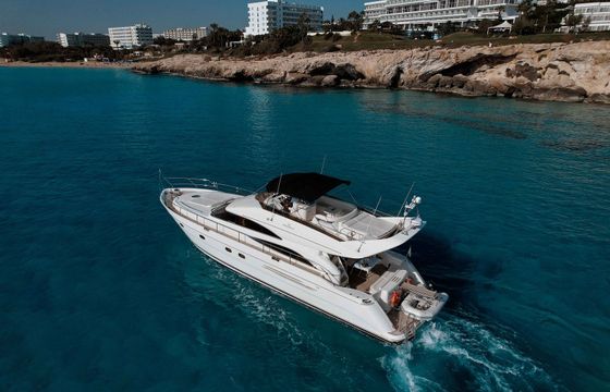 Princess 61 Fly Mona