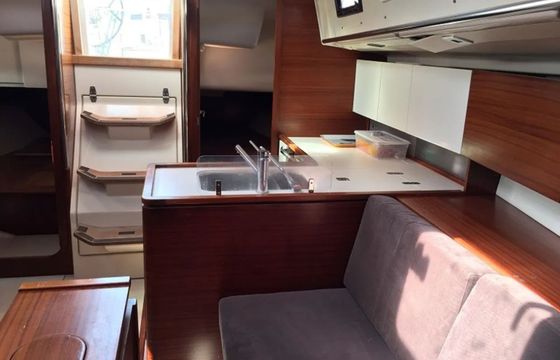 Salona 38 Cherry
