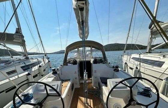 Salona 380 Smiles