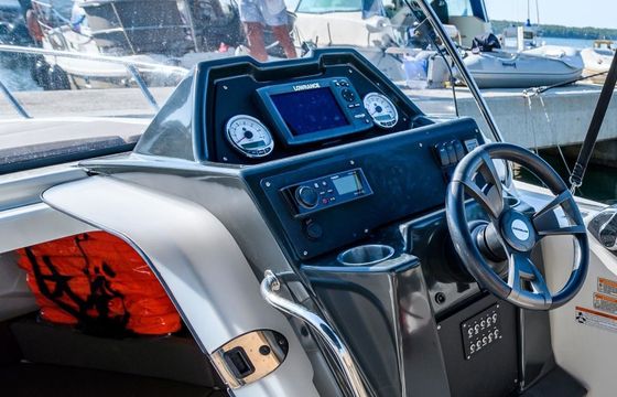 Quicksilver 755 Sun Deck 22