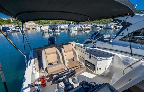 Quicksilver 755 Sun Deck 22