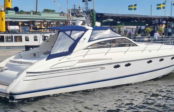 Princess V52 Wait and Sea