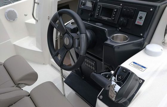 Quicksilver 755 Sundeck