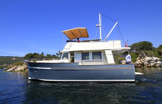 Rhea Marine Trawler 36 Angeliner