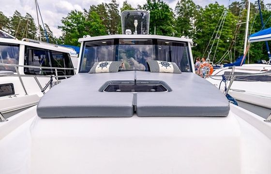 Quest 825 Melly