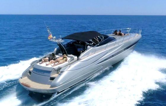 Riva 52 Invictus