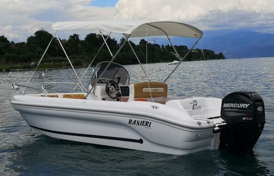 Ranieri 19 Shark