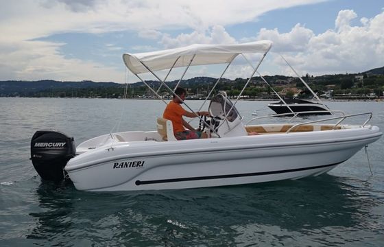 Ranieri 19 Shark