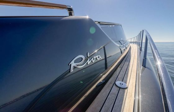Riva Virtus 63 Pergola