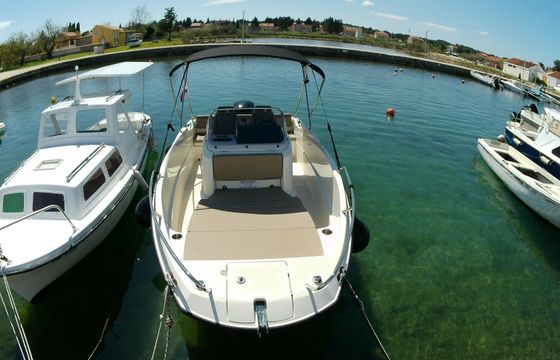 Quicksilver 555 Open Wave
