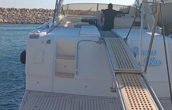 Rizzardi 53 Princess Blue