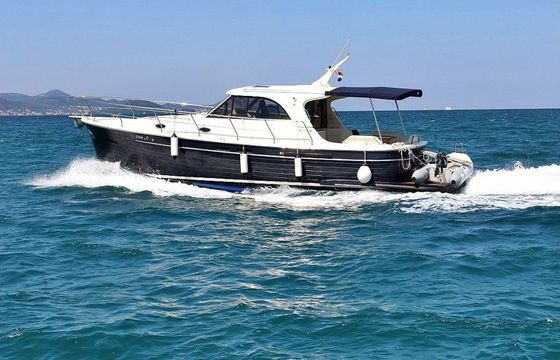 SAS Vektor Adriana 44 Bianca
