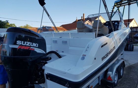 Quicksilver 675 Activ Sundeck