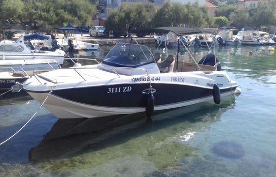 Quicksilver 675 Activ Sundeck