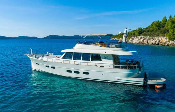 Sasga Yachts Menorquin 68 FB Cloud 9